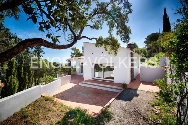 3 soveværelse Villa til salg i El Port de la Selva med swimmingpool garage - € 575.000 (Ref: 9005619)