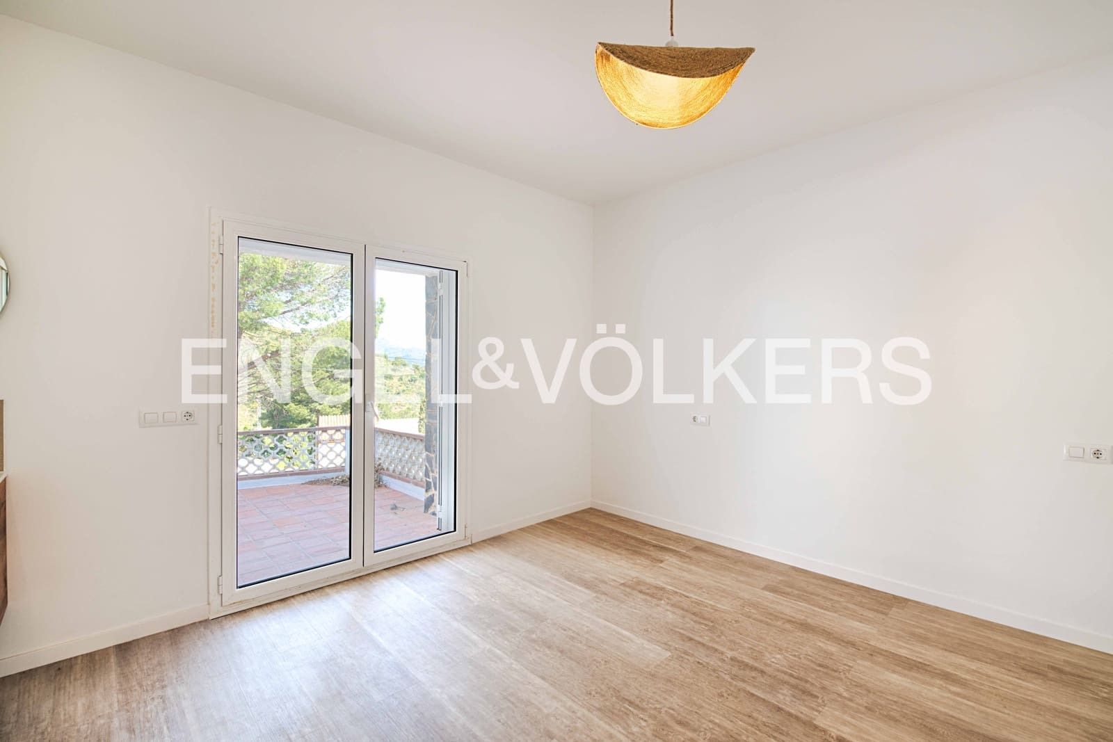 3 makuuhuone Huvila myytävänä paikassa El Port de la Selva mukana uima-altaan 
autotalli - 575 000 € (Ref: 9005619)