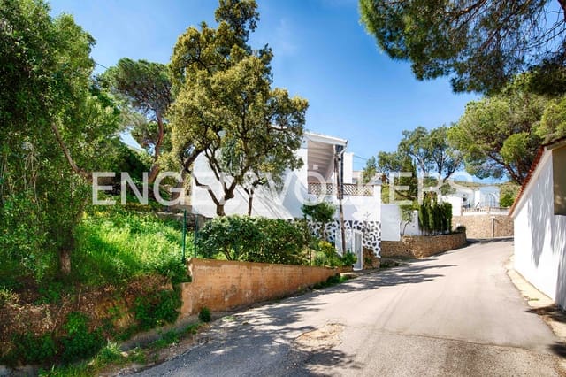 3 soveværelse Villa til salg i El Port de la Selva med swimmingpool garage - € 575.000 (Ref: 9005619)