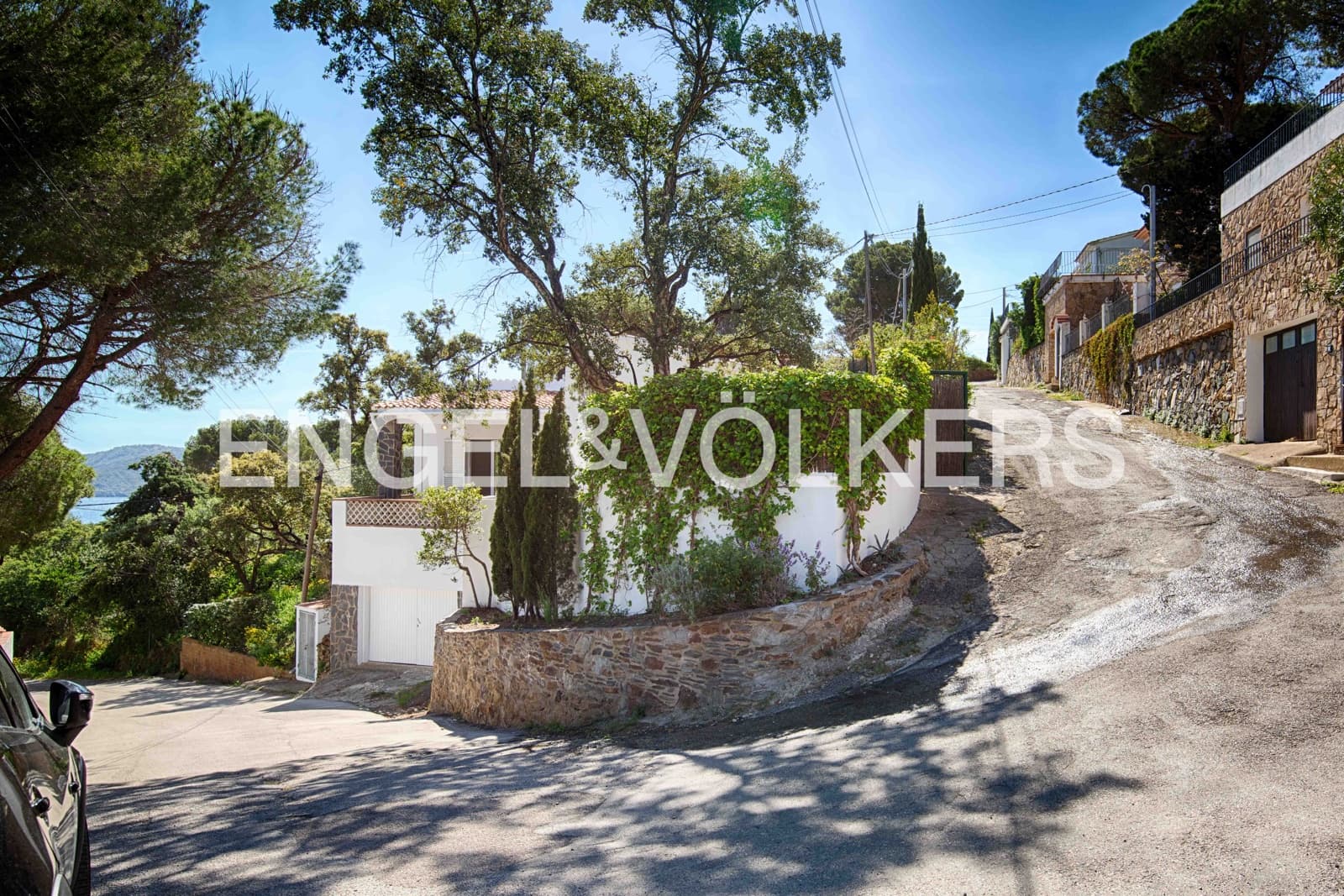 3 makuuhuone Huvila myytävänä paikassa El Port de la Selva mukana uima-altaan 
autotalli - 575 000 € (Ref: 9005619)