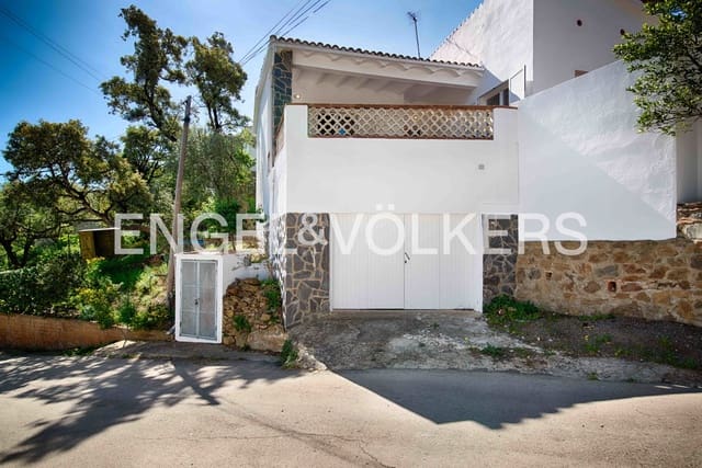 Chalet de 3 habitaciones en El Port de la Selva en venta con piscina garaje - 550.000 € (Ref: 9005619)
