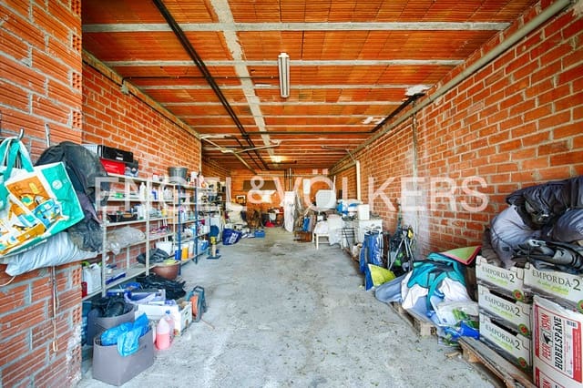 2 quarto Moradia em Banda para venda em Empuriabrava, Castelló d'Empúries com garagem - 280 000 € (Ref: 9005620)