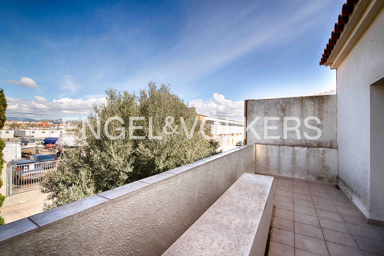 2 soveværelse Rækkehus til salg i Empuriabrava med garage - € 280.000 (Ref: 9005620)