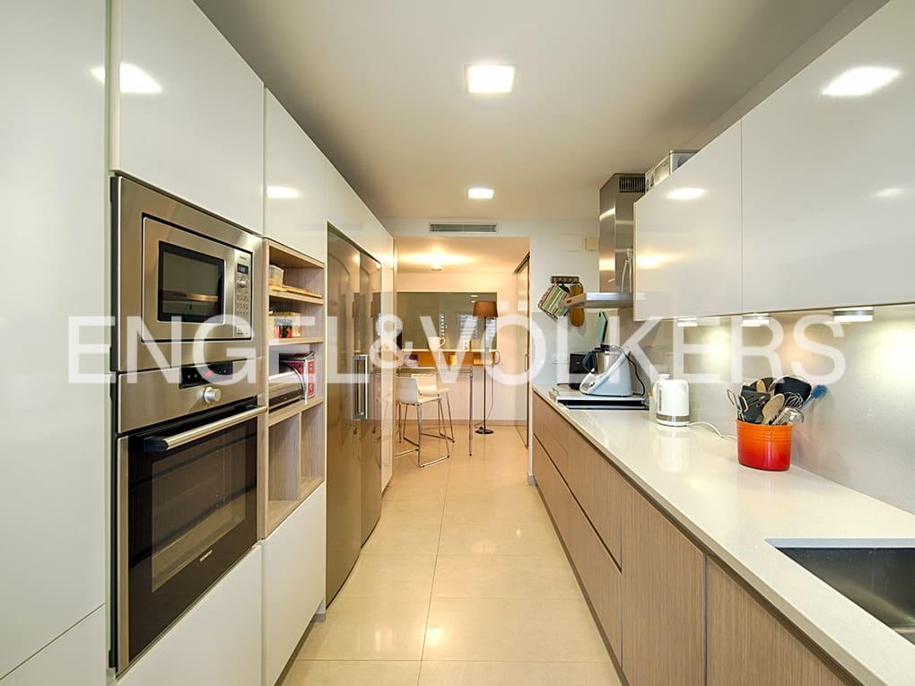 4 soveværelse Lejlighed til salg i Figueres med garage - € 319.000 (Ref: 9005626)