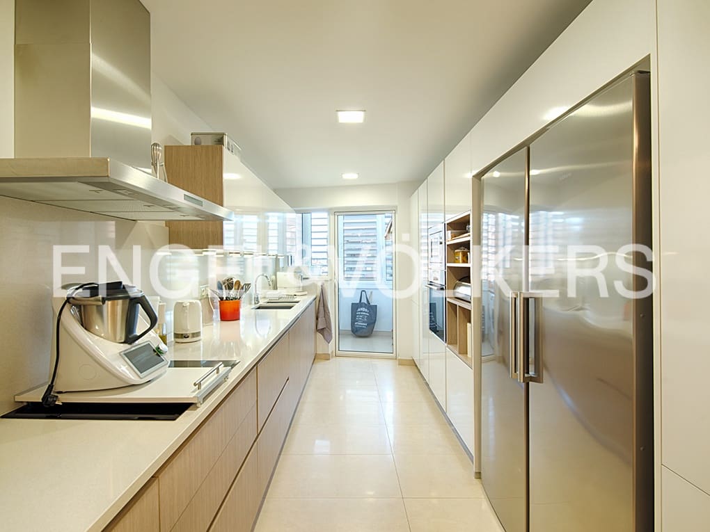 4 soveværelse Lejlighed til salg i Figueres med garage - € 319.000 (Ref: 9005626)