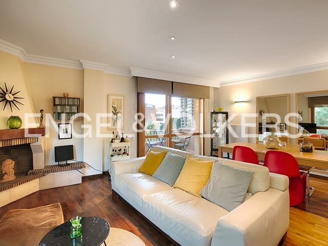 Apartamento de 4 habitaciones en Figueres en venta con garaje - 319.000 € (Ref: 9005626)