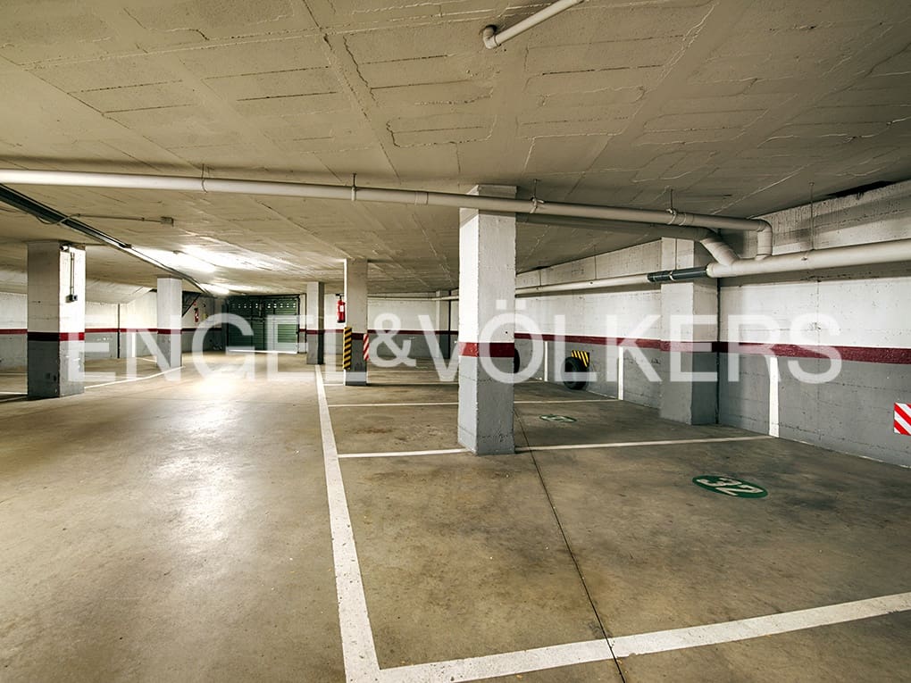4 soveværelse Lejlighed til salg i Figueres med garage - € 319.000 (Ref: 9005626)