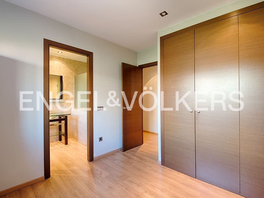 4 soverom Villa til salgs i Peralada med svømmebasseng garasje - € 1 365 000 (Ref: 9005627)