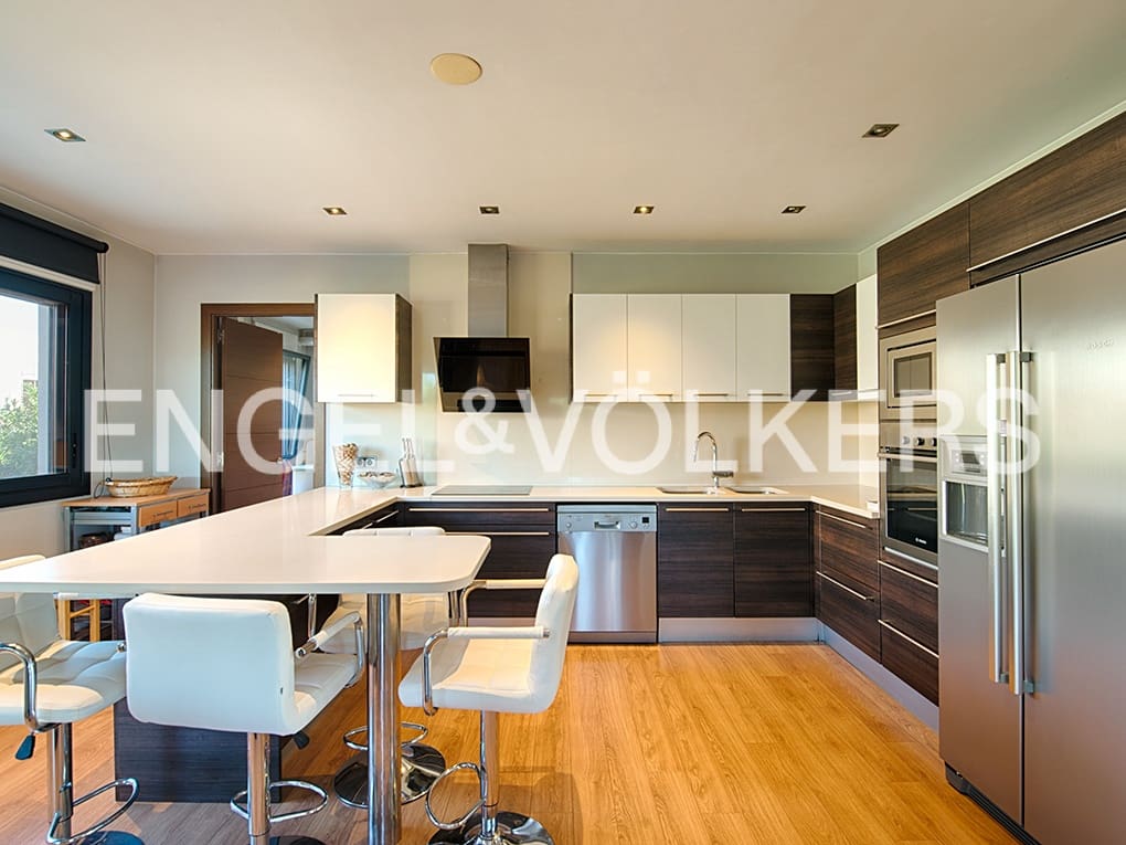 4 soverom Villa til salgs i Peralada med svømmebasseng garasje - € 1 365 000 (Ref: 9005627)