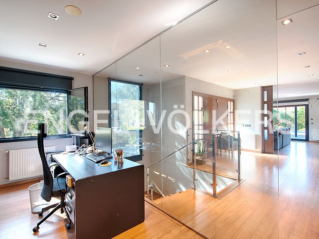 4 soverom Villa til salgs i Peralada med svømmebasseng garasje - € 1 365 000 (Ref: 9005627)