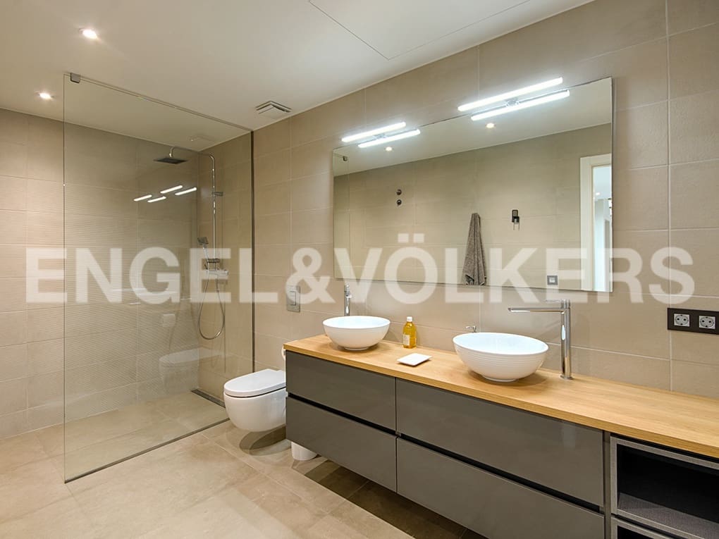 4 soveværelse Villa til salg i Roses med swimmingpool garage - € 1.790.000 (Ref: 9005628)