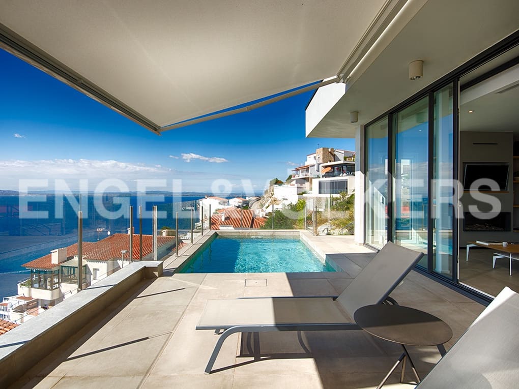 4 soveværelse Villa til salg i Roses med swimmingpool garage - € 1.790.000 (Ref: 9005628)