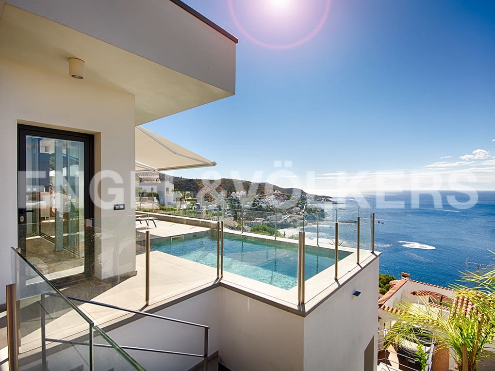 4 soveværelse Villa til salg i Roses med swimmingpool garage - € 1.790.000 (Ref: 9005628)