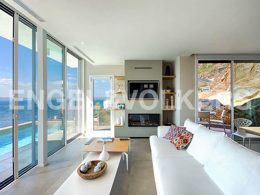 4 soveværelse Villa til salg i Roses med swimmingpool garage - € 1.790.000 (Ref: 9005628)