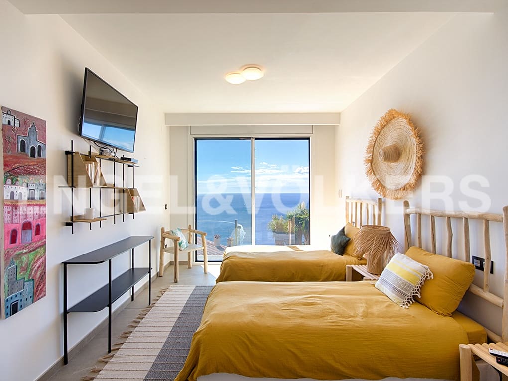 4 soveværelse Villa til salg i Roses med swimmingpool garage - € 1.790.000 (Ref: 9005628)