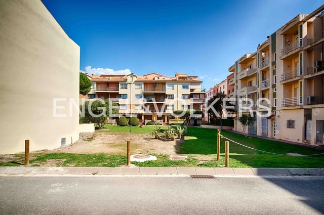 Rakentamaton maa myytävänä paikassa Empuriabrava, Castelló d'Empúries - 720 000 € (Ref: 9005631)