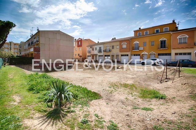 Undeveloped Land for sale in Empuriabrava, Castelló d'Empúries - € 540,000 (Ref: 9005631)