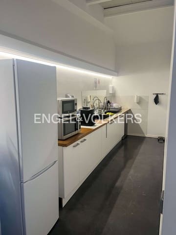 Commercial for sale in Avinyonet de Puigventós with garage - € 550,000 (Ref: 9005632)