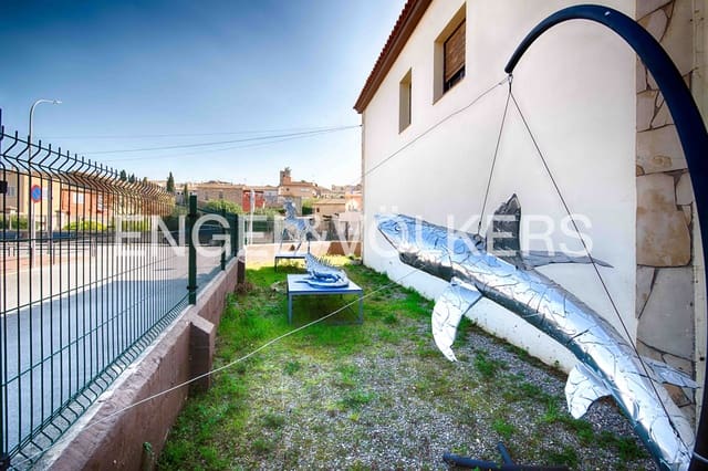 5 bedroom Bungalow for sale in Castelló d'Empúries with garage - € 355,000 (Ref: 9005633)