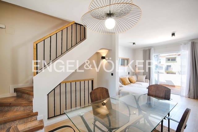 3 slaapkamer Rijtjeshuis te koop in Empuriabrava, Castelló d'Empúries met garage - € 449.000 (Ref: 9005634)
