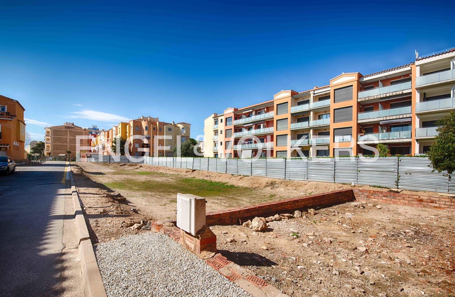Undeveloped Land for sale in Empuriabrava - € 2,500,000 (Ref: 9005635)