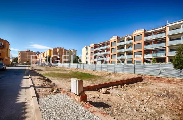 Landgrundstück zu verkaufen in Empuriabrava, Castelló d'Empúries - 2.500.000 € (Ref: 9005635)