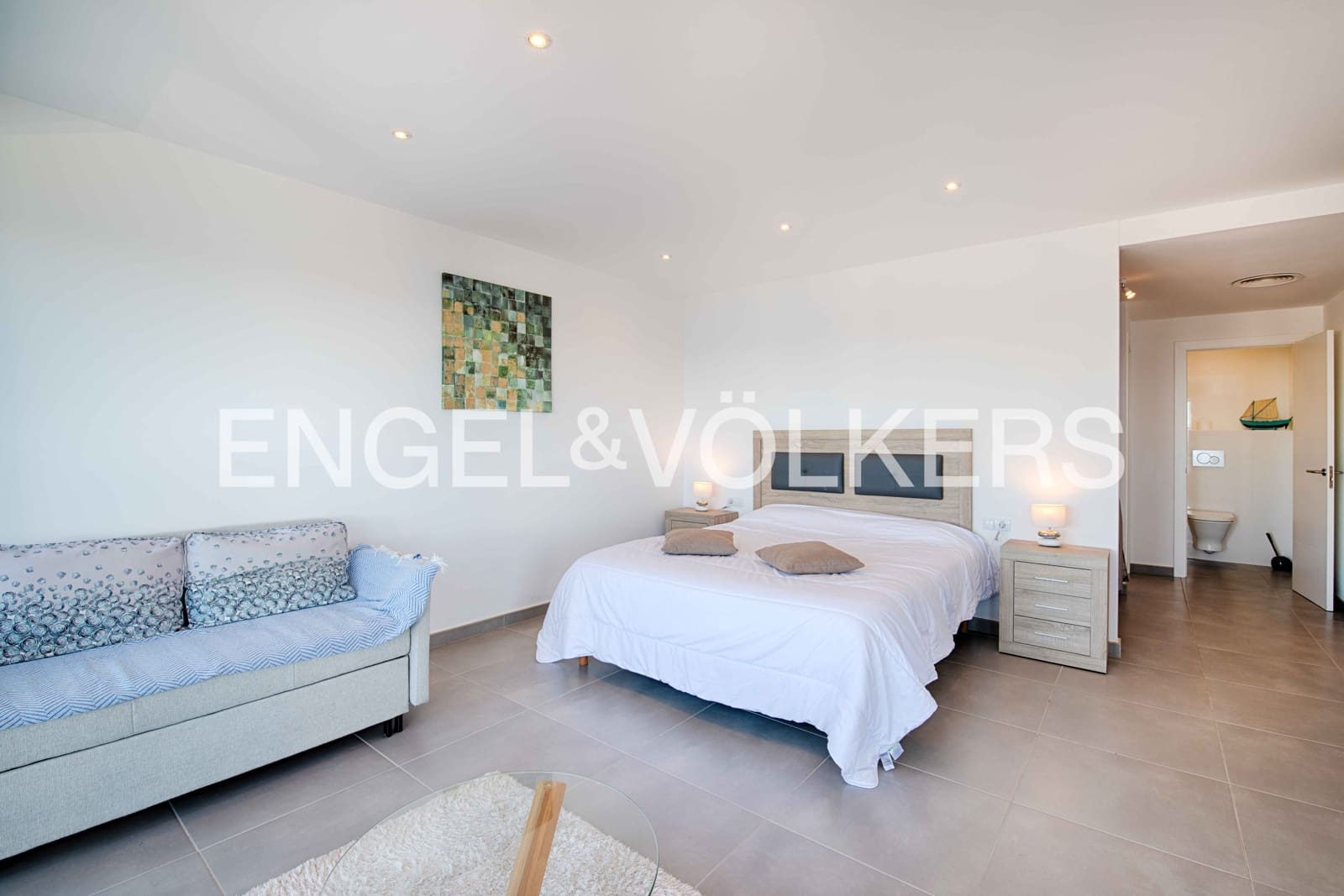 4 bedroom Villa for sale in Roses with pool garage - € 2,090,000 (Ref: 9005636)