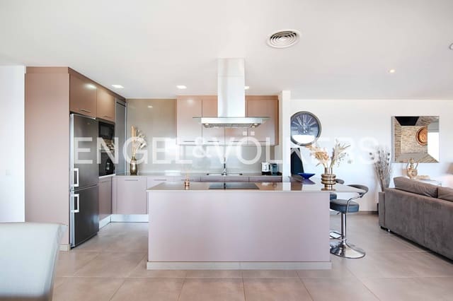 4 bedroom Villa for sale in Roses with pool garage - € 2,090,000 (Ref: 9005636)