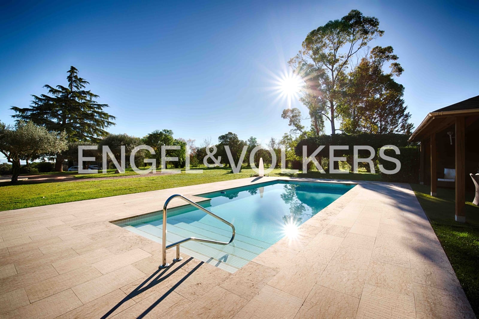 7 soveværelse Finca/Landehus til salg i Navata med swimmingpool garage - € 1.520.000 (Ref: 9005639)