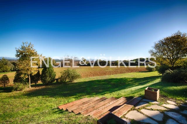 7 quarto Quinta/Casa Rural para venda em Navata com piscina garagem - 1 520 000 € (Ref: 9005639)