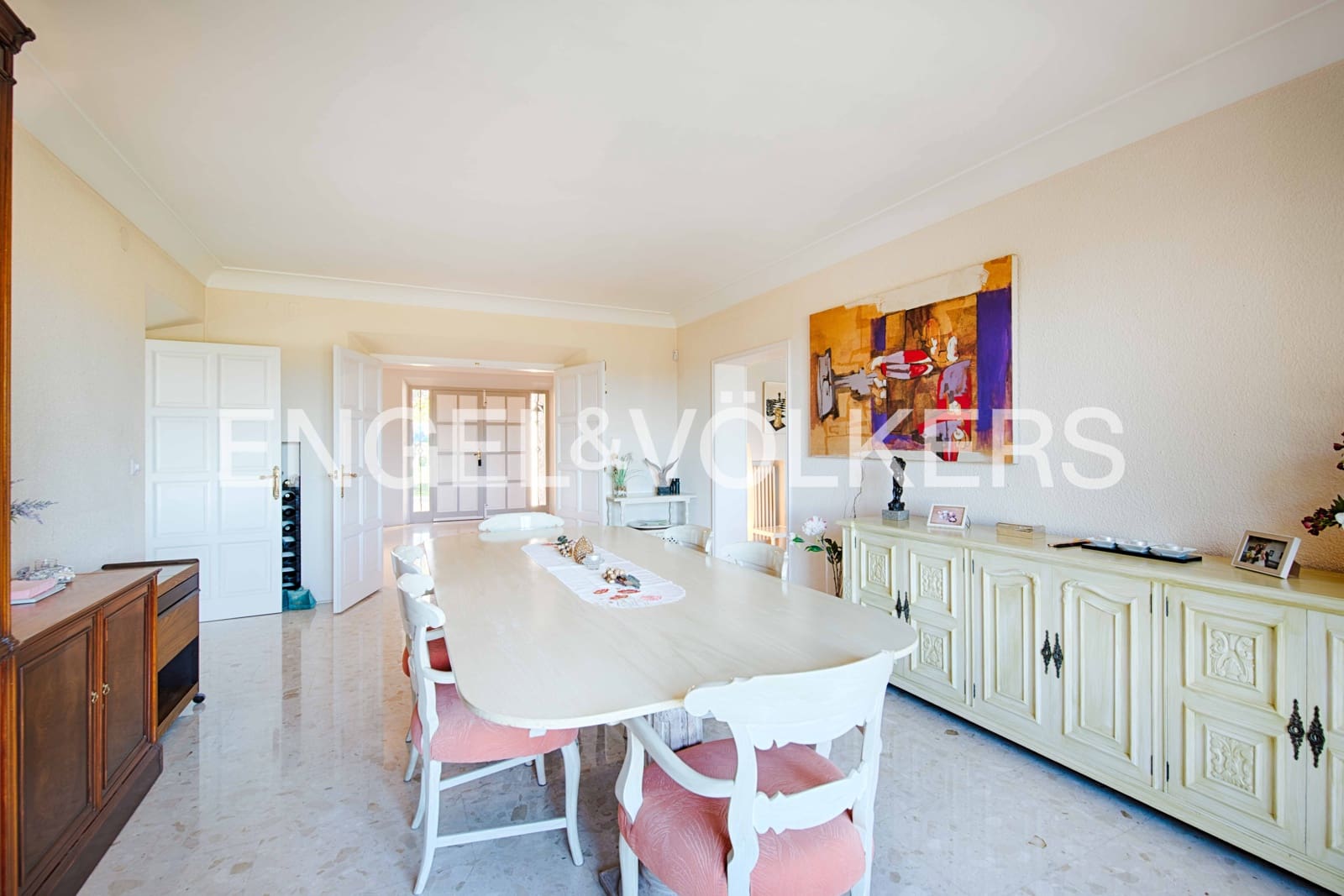 7 soveværelse Finca/Landehus til salg i Navata med swimmingpool garage - € 1.520.000 (Ref: 9005639)