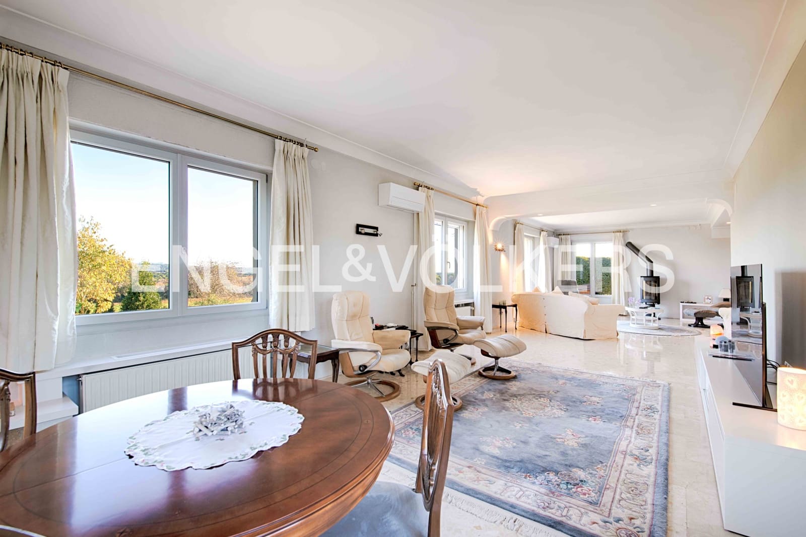 7 soveværelse Finca/Landehus til salg i Navata med swimmingpool garage - € 1.520.000 (Ref: 9005639)