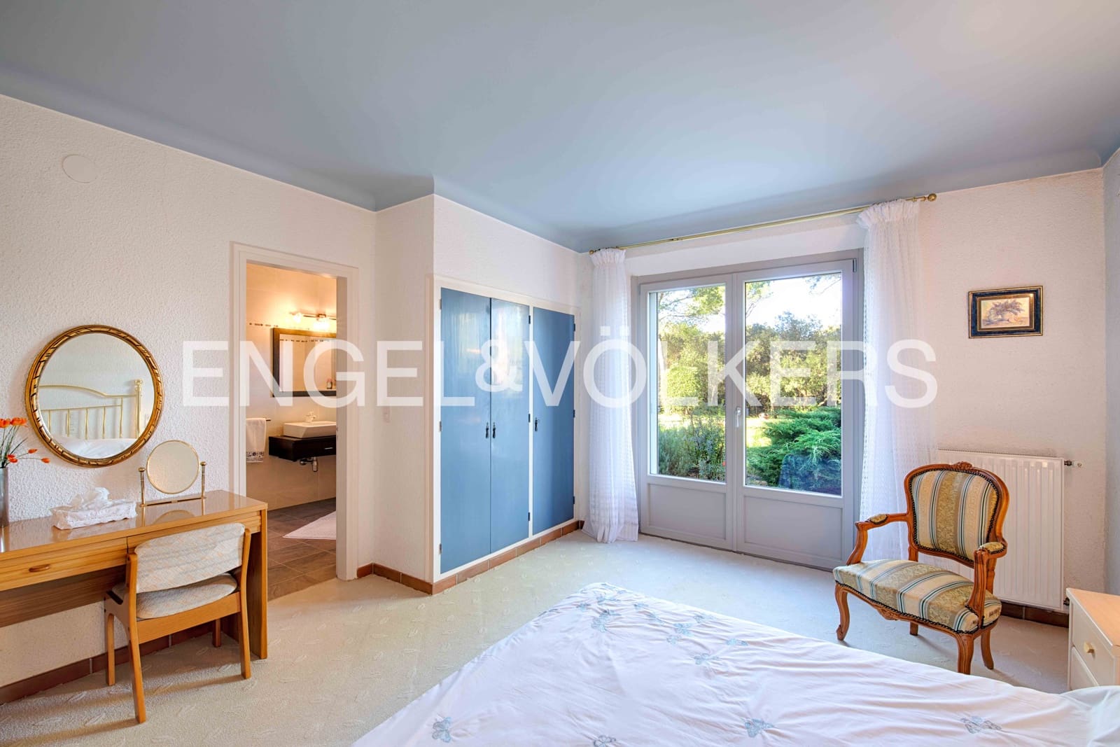 7 soveværelse Finca/Landehus til salg i Navata med swimmingpool garage - € 1.520.000 (Ref: 9005639)