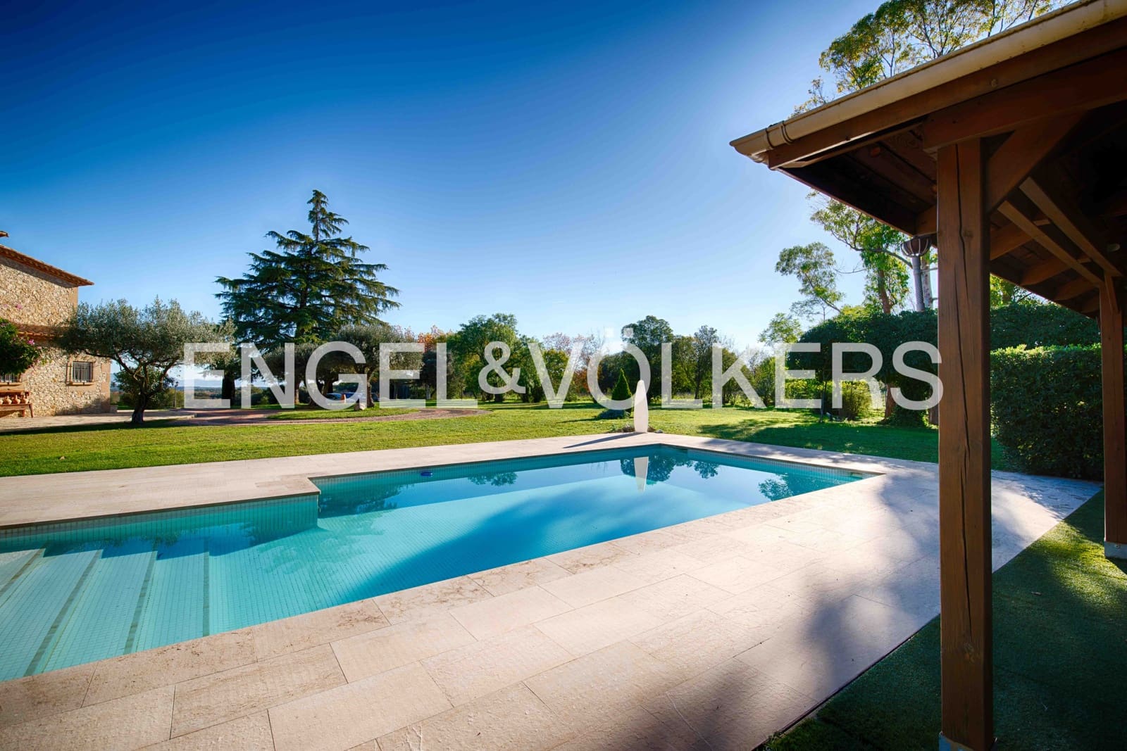 7 soveværelse Finca/Landehus til salg i Navata med swimmingpool garage - € 1.520.000 (Ref: 9005639)