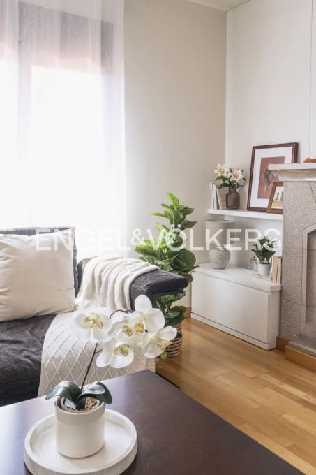 4 soveværelse Lejlighed til salg i Figueres med garage - € 450.000 (Ref: 9005640)