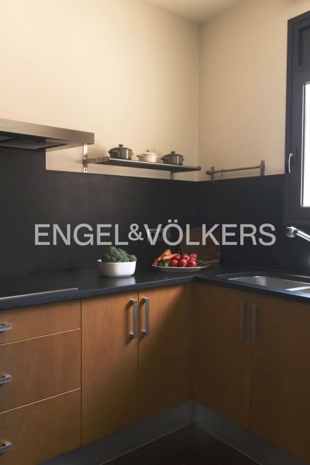 4 soveværelse Lejlighed til salg i Figueres med garage - € 450.000 (Ref: 9005640)