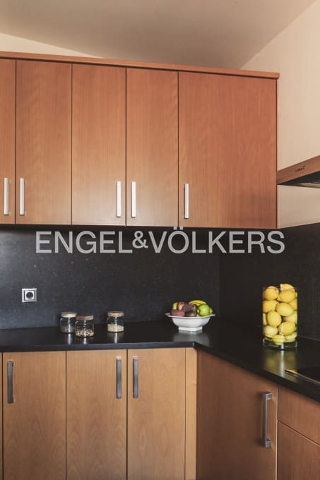 4 soveværelse Lejlighed til salg i Figueres med garage - € 450.000 (Ref: 9005640)