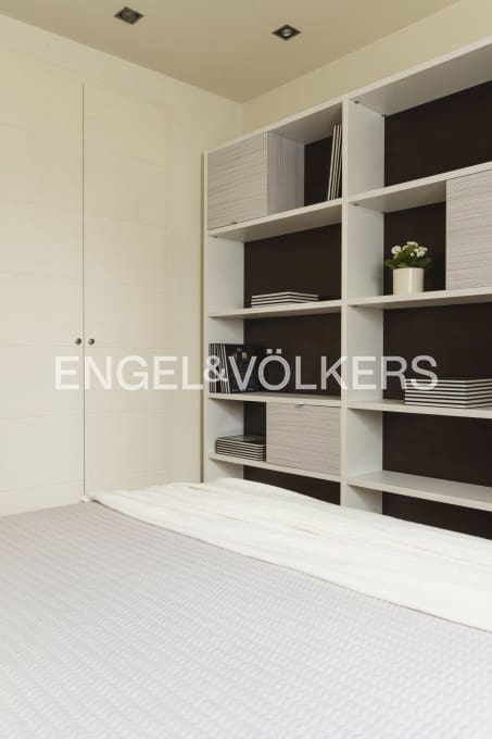 4 soveværelse Lejlighed til salg i Figueres med garage - € 450.000 (Ref: 9005640)