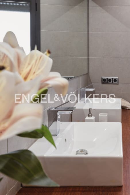 4 soveværelse Lejlighed til salg i Figueres med garage - € 450.000 (Ref: 9005640)