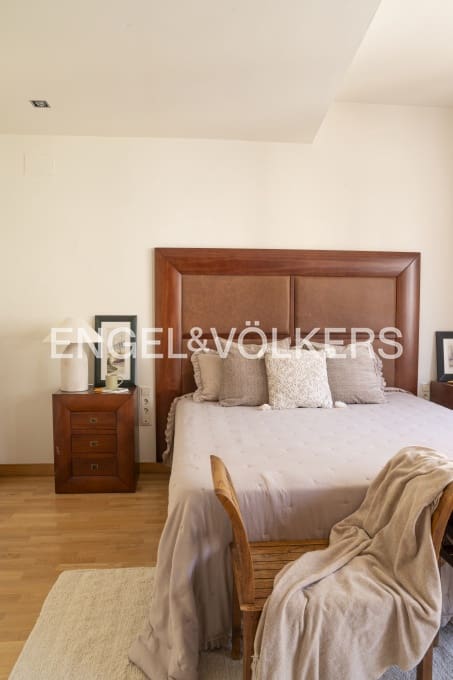 4 soveværelse Lejlighed til salg i Figueres med garage - € 450.000 (Ref: 9005640)