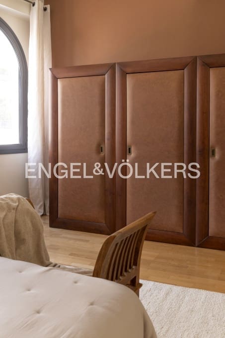 4 soveværelse Lejlighed til salg i Figueres med garage - € 450.000 (Ref: 9005640)