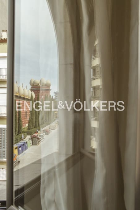 4 soveværelse Lejlighed til salg i Figueres med garage - € 450.000 (Ref: 9005640)