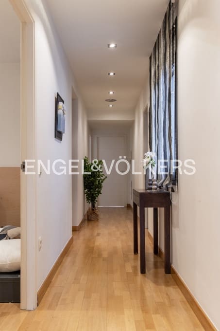 4 soveværelse Lejlighed til salg i Figueres med garage - € 450.000 (Ref: 9005640)