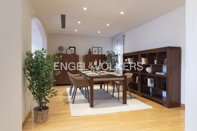 Apartamento de 4 habitaciones en Figueres en venta con garaje - 450.000 € (Ref: 9005640)