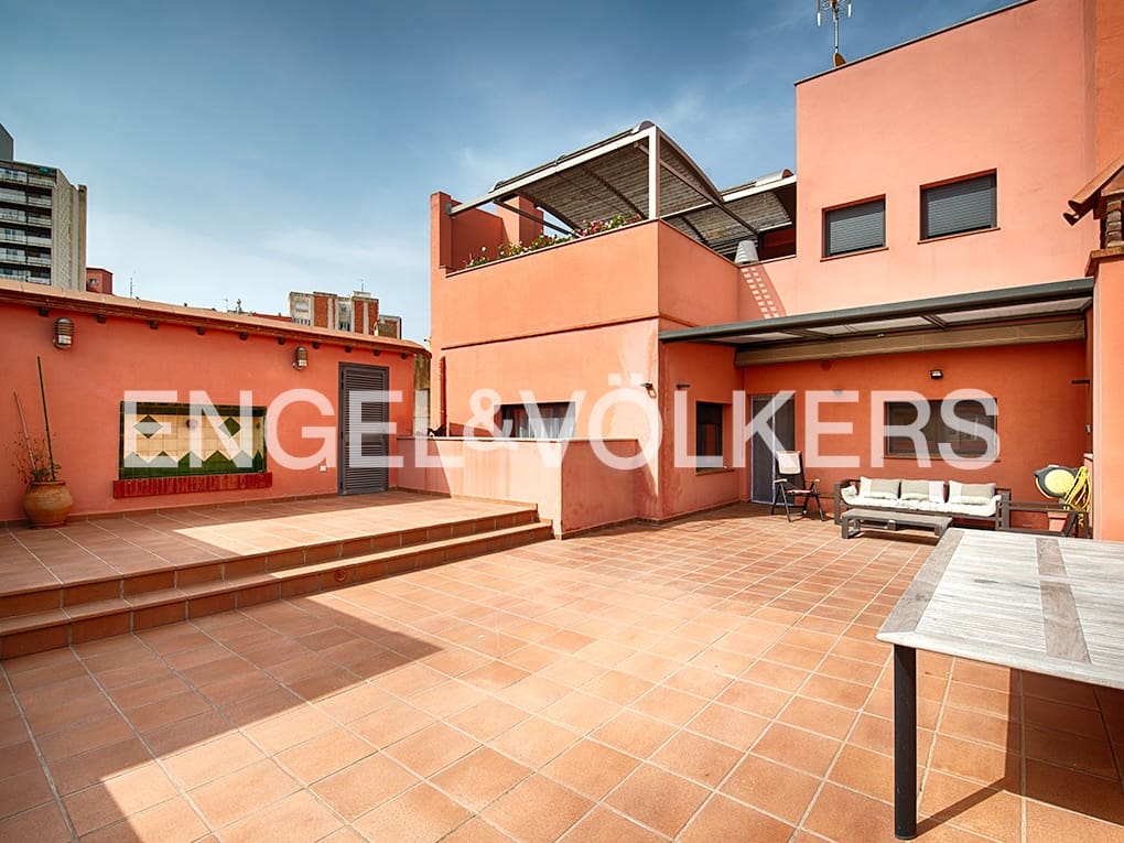 4 soveværelse Lejlighed til salg i Figueres med garage - € 450.000 (Ref: 9005640)