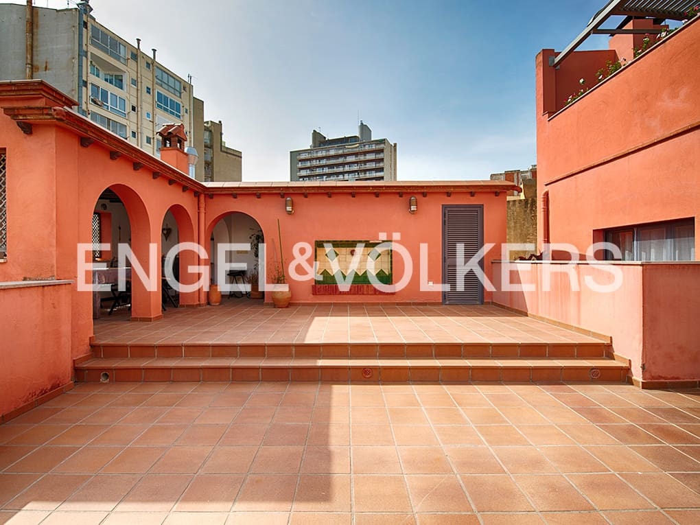 4 soveværelse Lejlighed til salg i Figueres med garage - € 450.000 (Ref: 9005640)