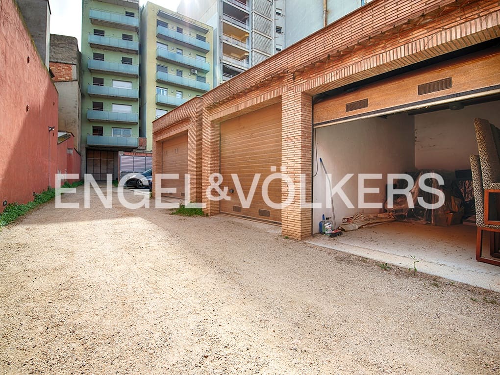 4 soveværelse Lejlighed til salg i Figueres med garage - € 450.000 (Ref: 9005640)
