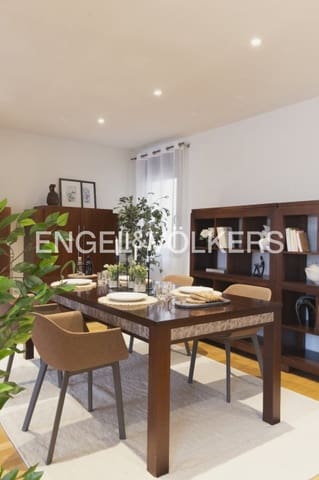 Apartamento de 4 habitaciones en Figueres en venta con garaje - 450.000 € (Ref: 9005640)
