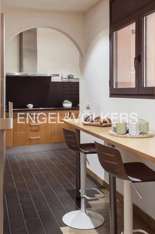 Apartamento de 4 habitaciones en Figueres en venta con garaje - 450.000 € (Ref: 9005640)