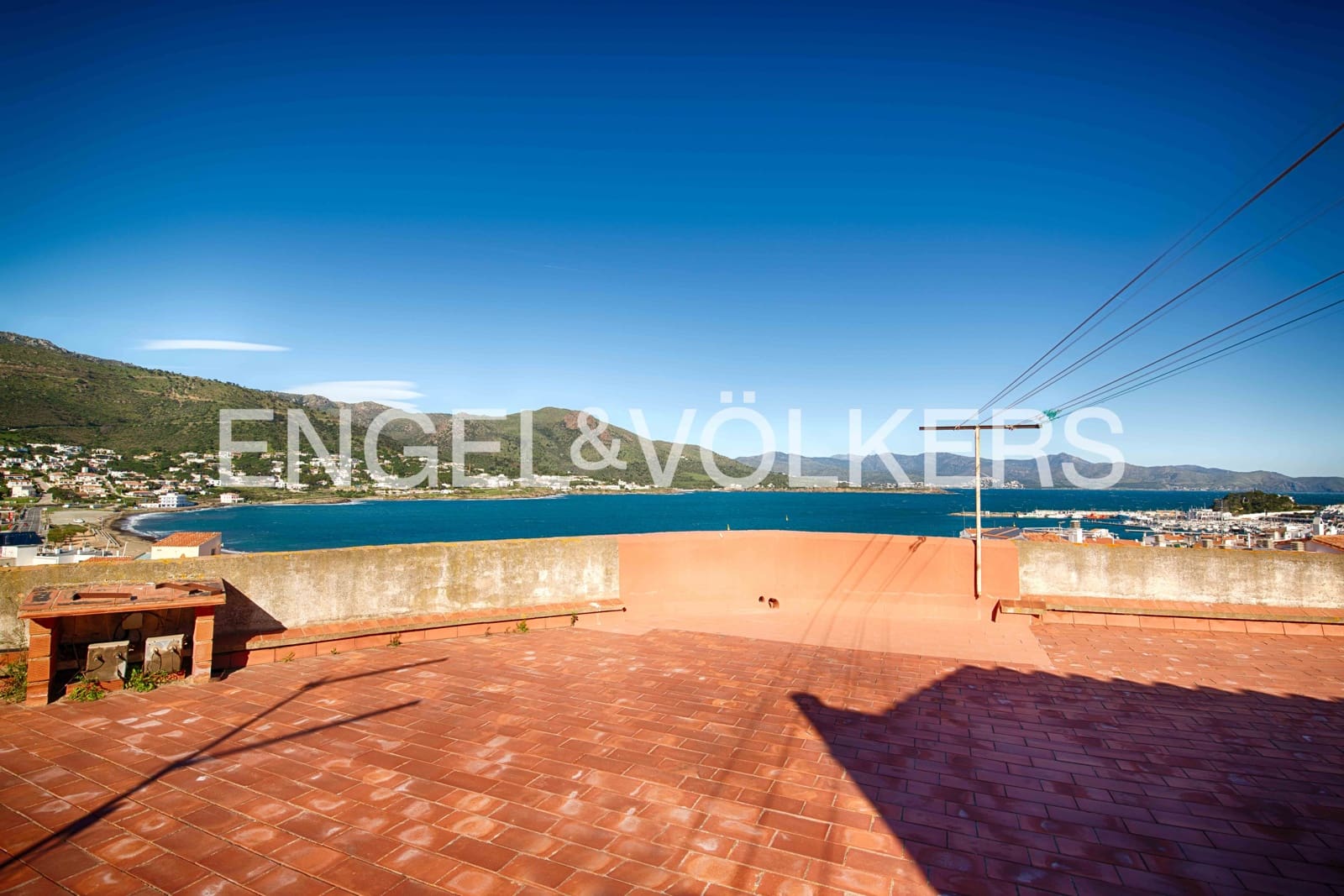 18 soveværelse Rækkehus til salg i El Port de la Selva - € 1.500.000 (Ref: 9005642)